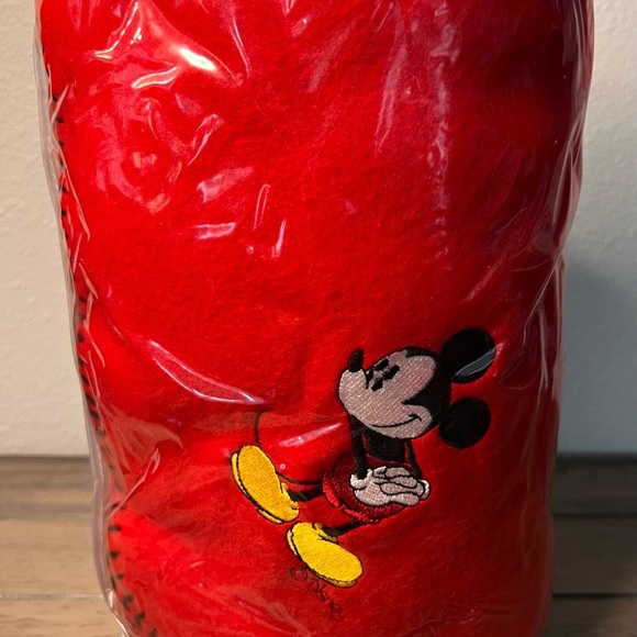 Mickey & Co (Disney) NEW Red Fleece Throw 100% Poly 47x60” *Perfect for Kids* - Picture 1 of 4